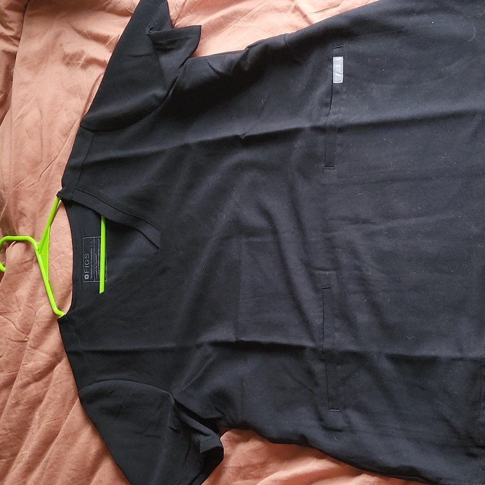 Brand new, black pair of Figs scrubs